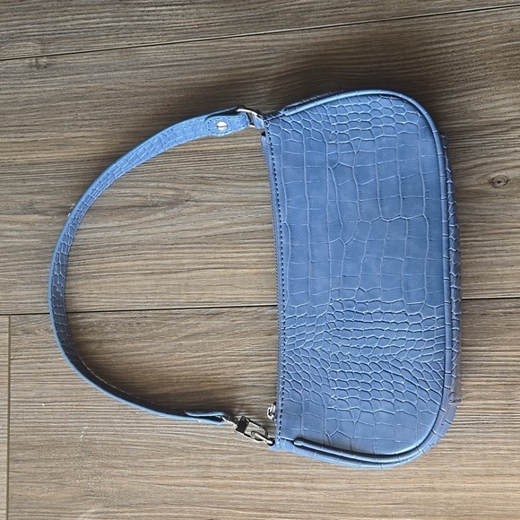 COPY - Baby Blue Faux Crocodile Small Purse - Picture 1 of 6